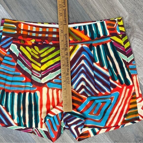 J. Crew Collection Cotton Geometric Print Pleat Chino Shorts 2 - Picture 9 of 10